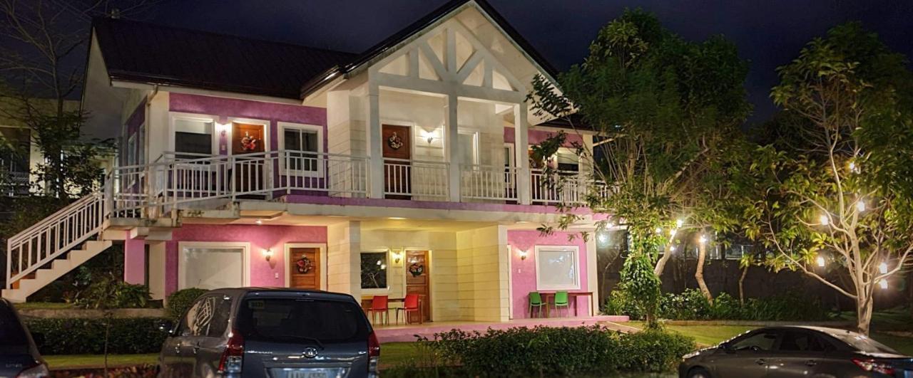 The Carmelence Lodge Tagaytay City Exterior photo